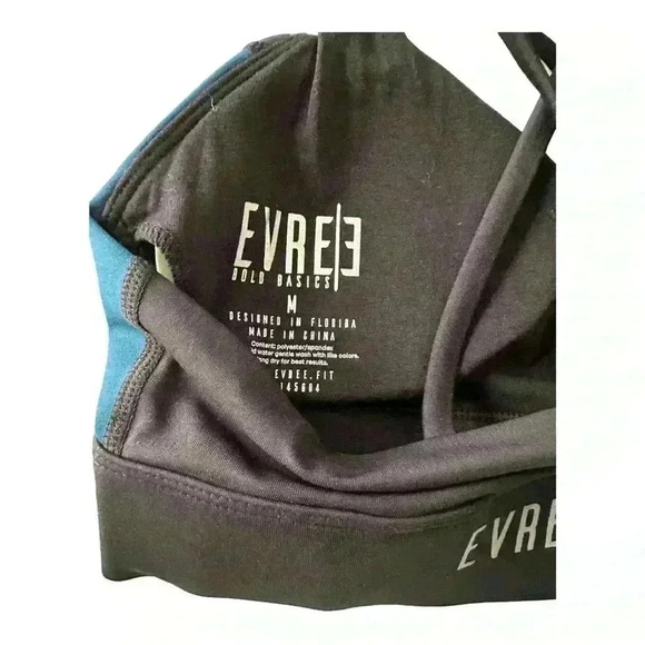 EVREE X BARBELLA Sports Bra & Heart Booty Leggings Active Set Teal/Black  M - Picture 7 of 10